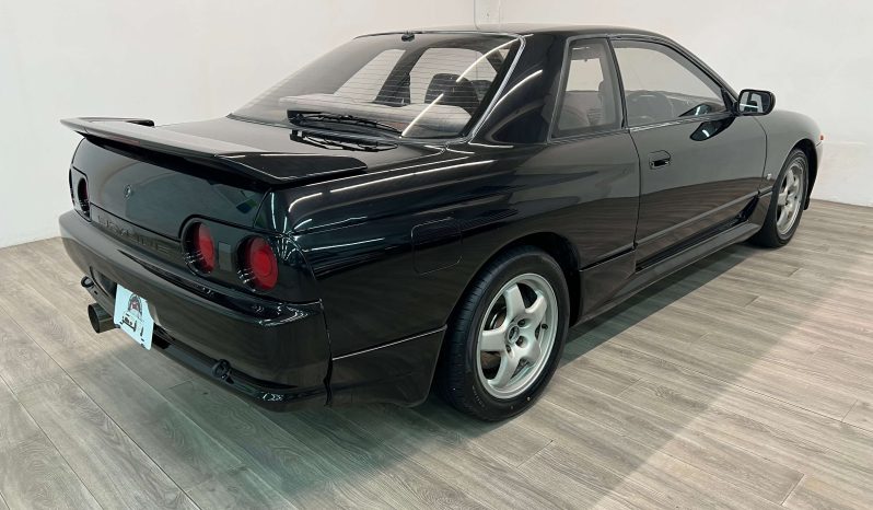 1989 Nissan Skyline GTS-t full
