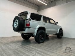 1997 Toyota Hilux Surf SSR-X full