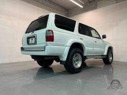 1997 Toyota Hilux Surf SSR-V full