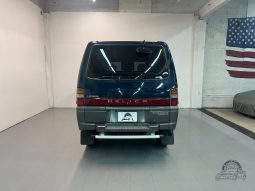 1996 Mitsubishi Delica Star Wagon GLX full