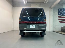 1996 Mitsubishi Delica Star Wagon GLX full