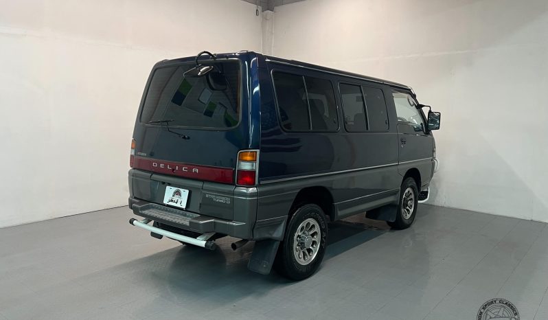 1996 Mitsubishi Delica Star Wagon GLX full