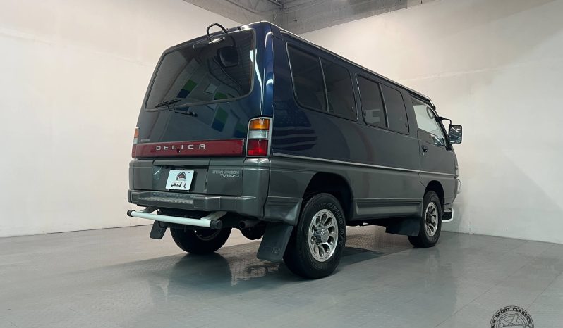 1996 Mitsubishi Delica Star Wagon GLX full