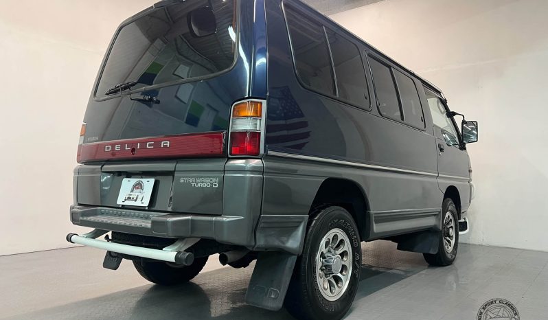 1996 Mitsubishi Delica Star Wagon GLX full