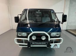 1996 Mitsubishi Delica Star Wagon GLX full