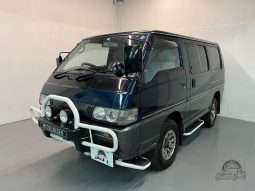 1996 Mitsubishi Delica Star Wagon GLX full