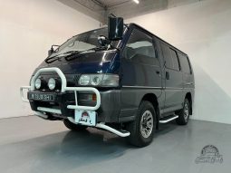 1996 Mitsubishi Delica Star Wagon GLX full