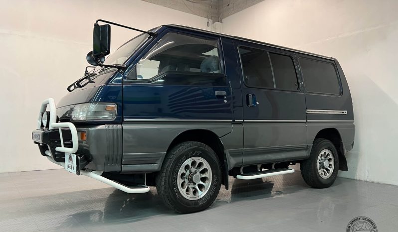 1996 Mitsubishi Delica Star Wagon GLX full