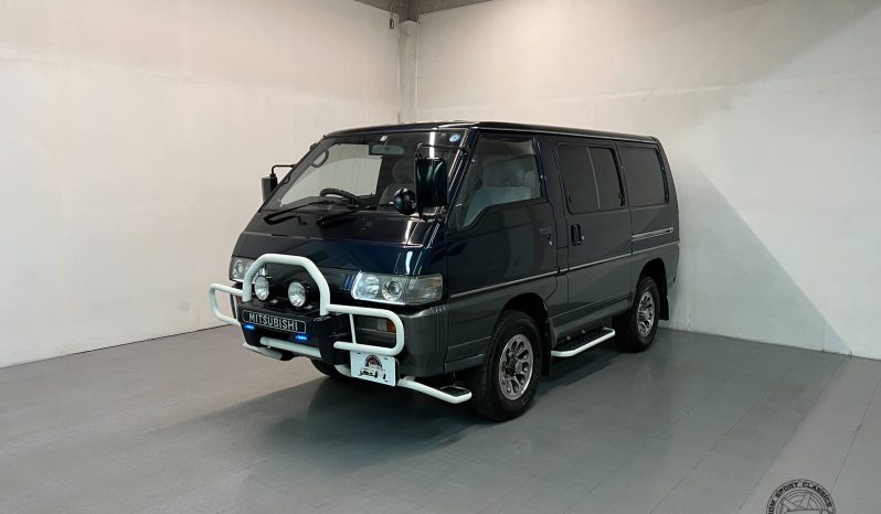 1996 Mitsubishi Delica Star Wagon GLX full