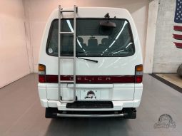 1996 Mitsubishi Delica Active World full