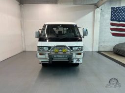 1996 Mitsubishi Delica Active World full