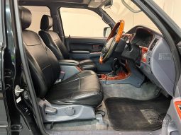 1997 Toyota Hilux Surf SSR-X full