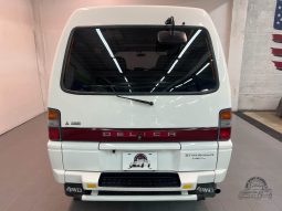 1992 Mitsubishi Delica Exceed Crystal-Lite Roof full