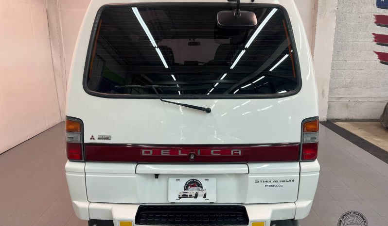 1992 Mitsubishi Delica Exceed Crystal-Lite Roof full