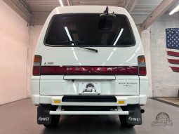 1992 Mitsubishi Delica Exceed Crystal-Lite Roof full