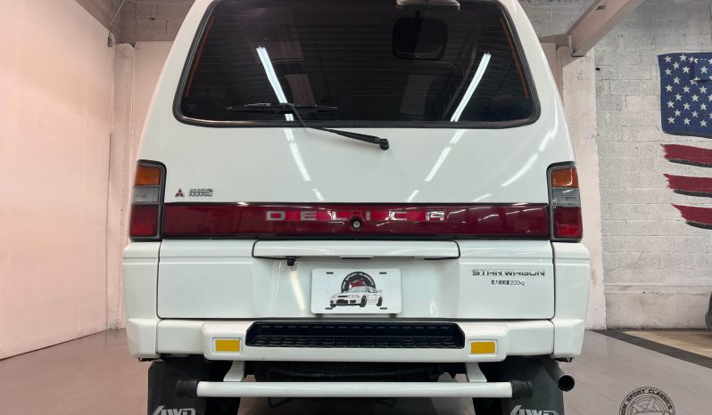 1992 Mitsubishi Delica Exceed Crystal-Lite Roof full