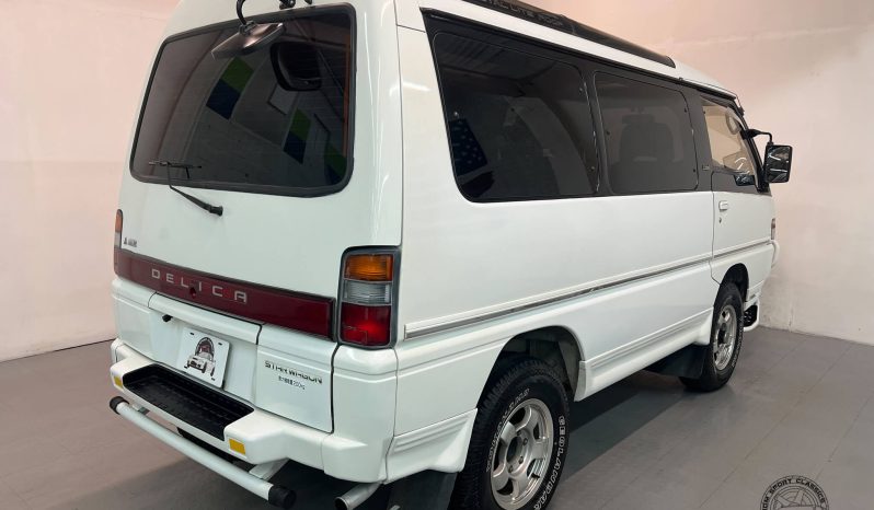 1992 Mitsubishi Delica Exceed Crystal-Lite Roof full