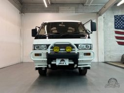 1992 Mitsubishi Delica Exceed Crystal-Lite Roof full