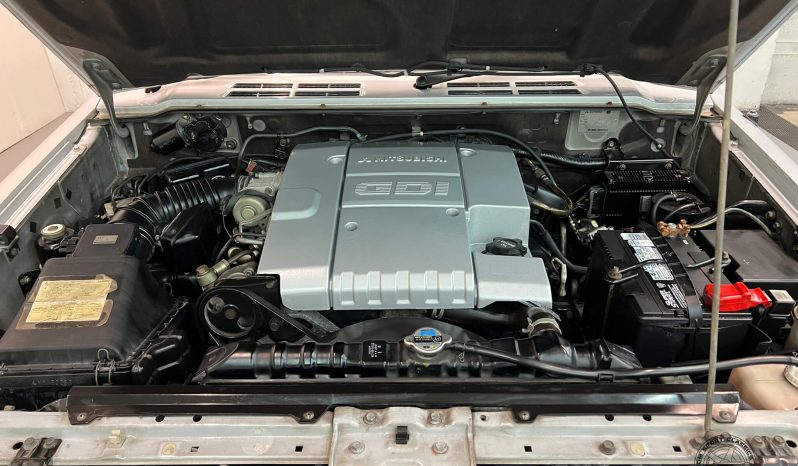 1998 Mitsubishi Pajero Exceed GDI V6 full