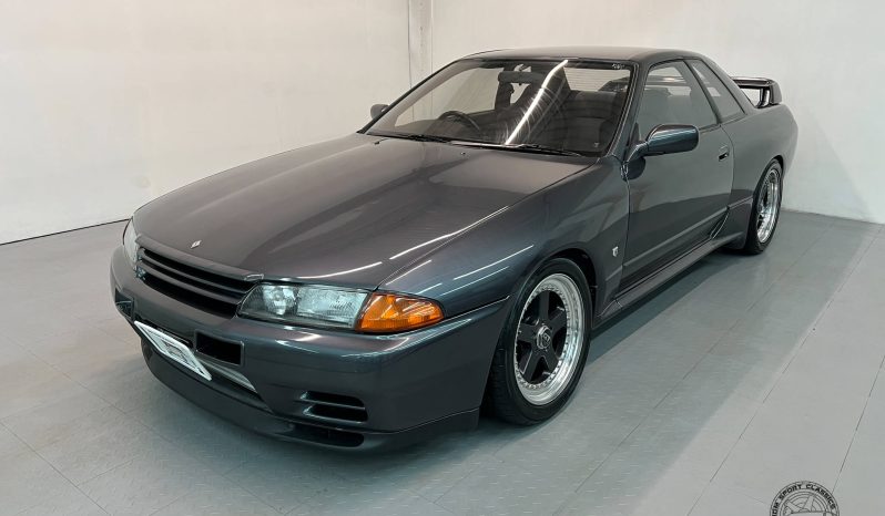 1989 Nissan Skyline GT-R full