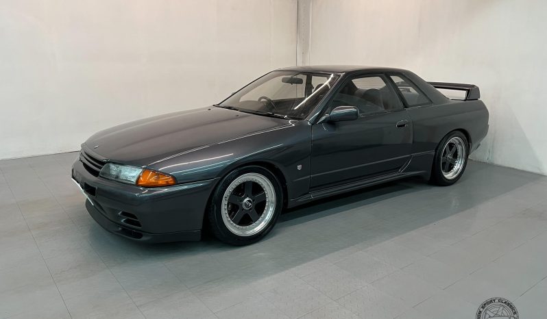 1989 Nissan Skyline GT-R full