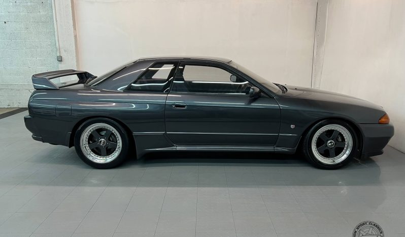 1989 Nissan Skyline GT-R full