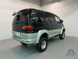 1994 Mitsubishi Delica Super Exceed Crystal-Lite Roof full