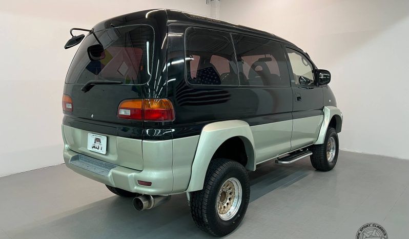 1994 Mitsubishi Delica Super Exceed Crystal-Lite Roof full