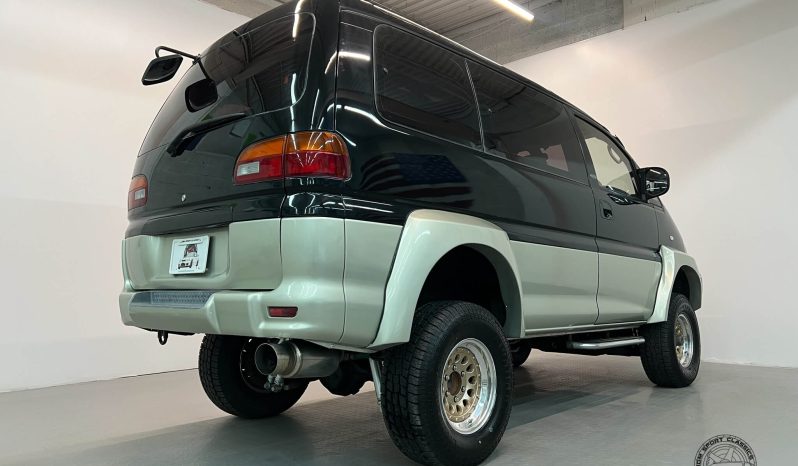 1994 Mitsubishi Delica Super Exceed Crystal-Lite Roof full