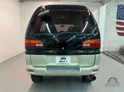 1994 Mitsubishi Delica Super Exceed Crystal-Lite Roof full