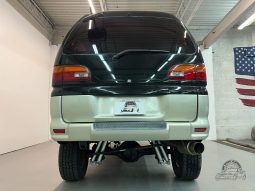 1994 Mitsubishi Delica Super Exceed Crystal-Lite Roof full