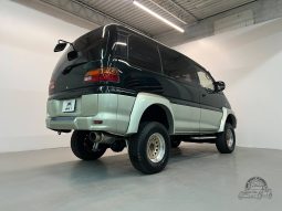 1994 Mitsubishi Delica Super Exceed Crystal-Lite Roof full