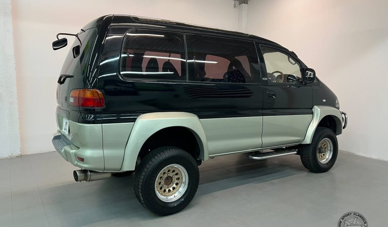 1994 Mitsubishi Delica Super Exceed Crystal-Lite Roof full