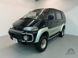 1994 Mitsubishi Delica Super Exceed Crystal-Lite Roof full