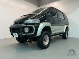 1994 Mitsubishi Delica Super Exceed Crystal-Lite Roof full