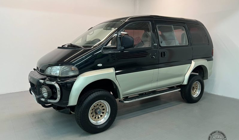 1994 Mitsubishi Delica Super Exceed Crystal-Lite Roof full