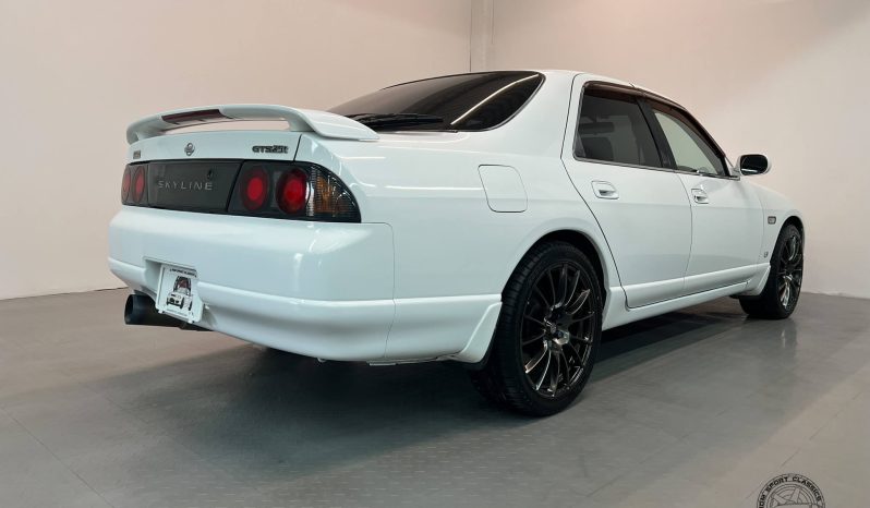 1995 Nissan Skyline GTS25T Type M Sedan full