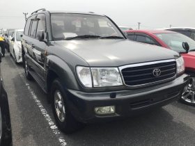 1998 Toyota Land Cruiser VX Limited HDJ101 (Arriving Late May)