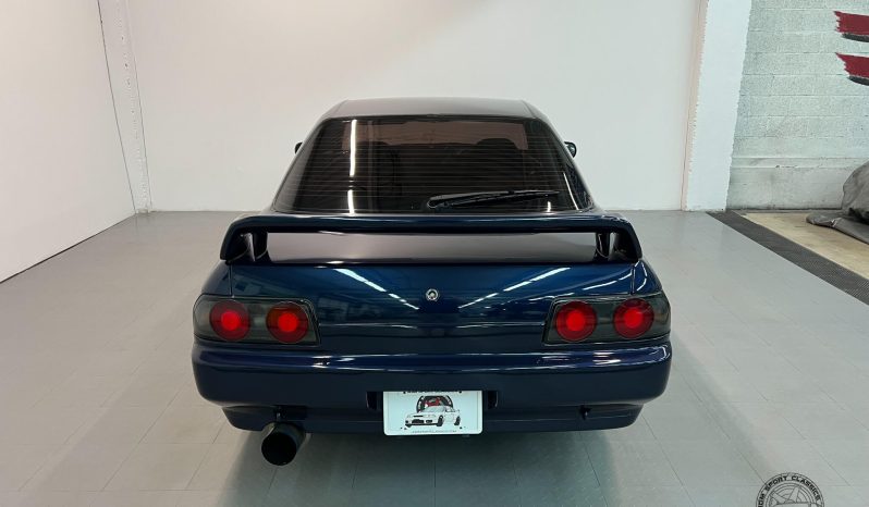 1989 Nissan Skyline GTS-t Type M Sedan full