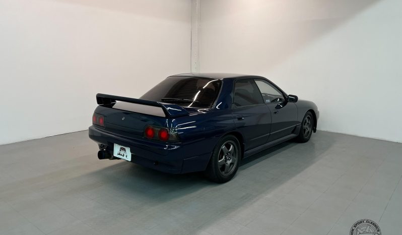 1989 Nissan Skyline GTS-t Type M Sedan full