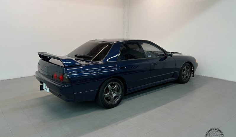 1989 Nissan Skyline GTS-t Type M Sedan full