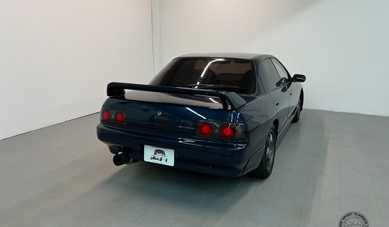 1989 Nissan Skyline GTS-t Type M Sedan full