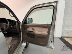 1999 Toyota Hilux Surf SSR-X full