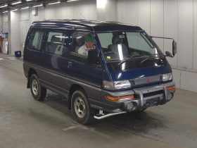 1998 Mitsubishi Delica Starwagon (Arriving June)