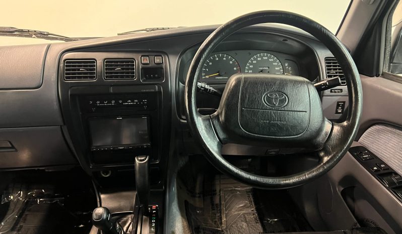 1996 Toyota Hilux Surf SSR-X full