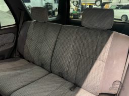 1996 Toyota Hilux Surf SSR-V full