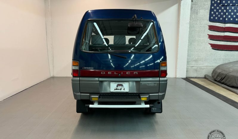 1998 Mitsubishi Delica GLX Starwagon full