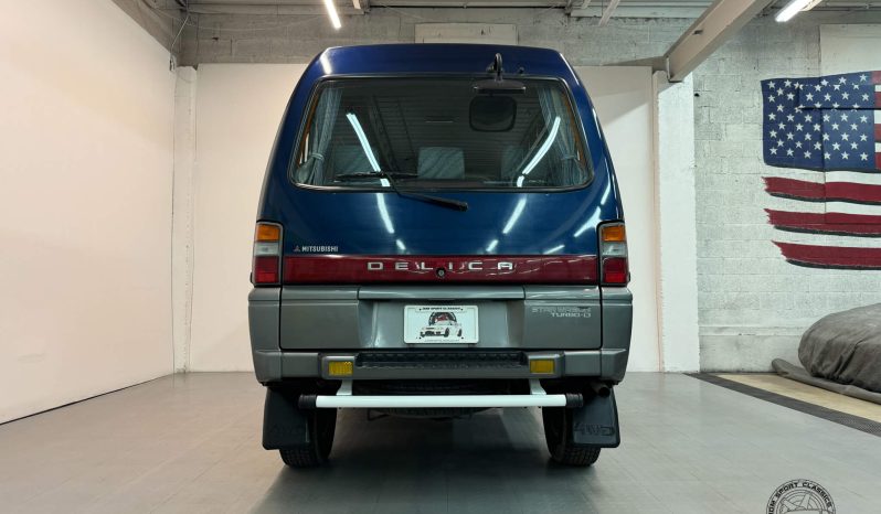 1998 Mitsubishi Delica GLX Starwagon full