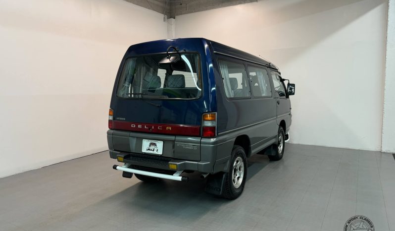 1998 Mitsubishi Delica GLX Starwagon full