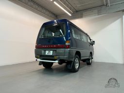 1998 Mitsubishi Delica GLX Starwagon full